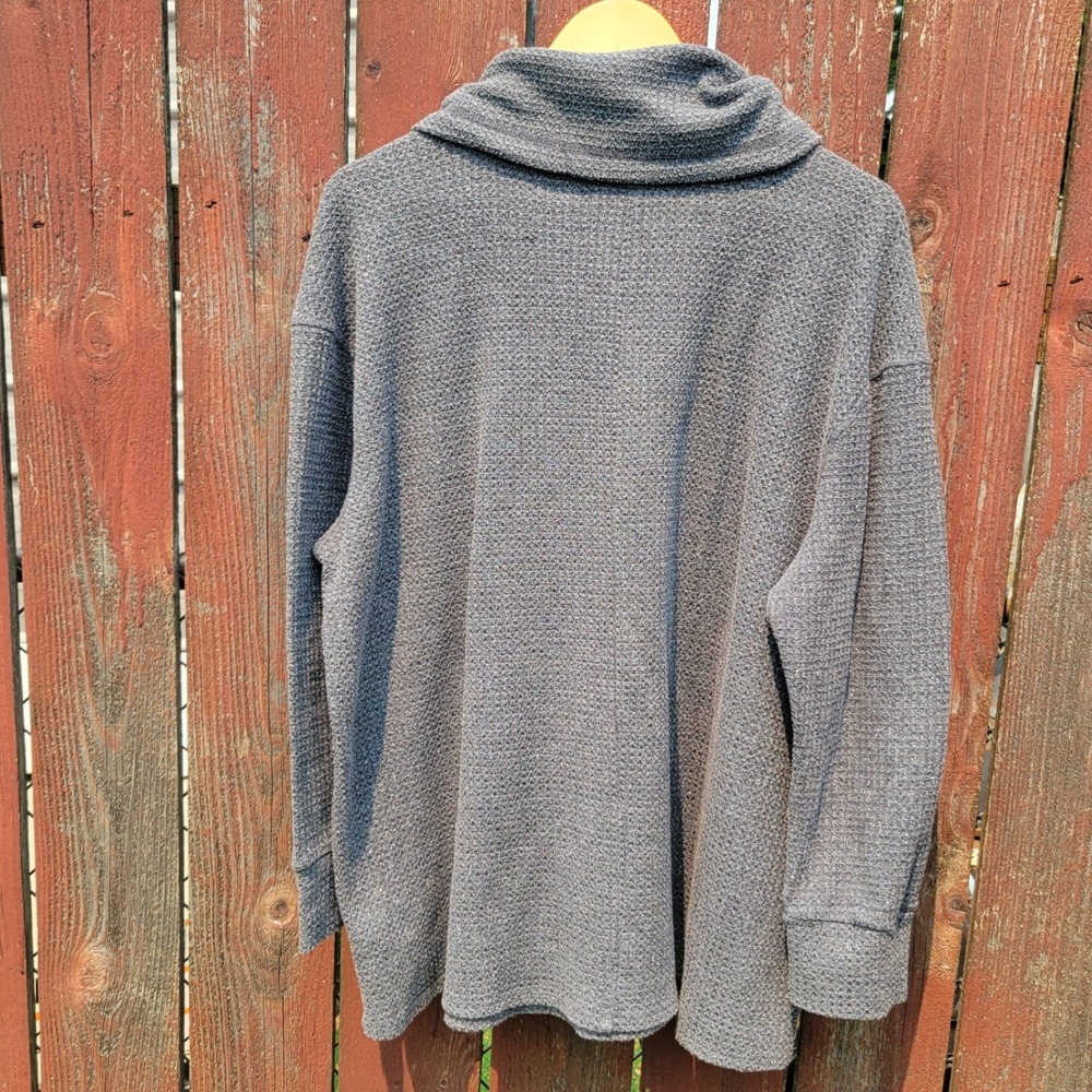 Lane Bryant Cowl Neck Metallic Waffle Knit Top Gray Plus Size 22/24